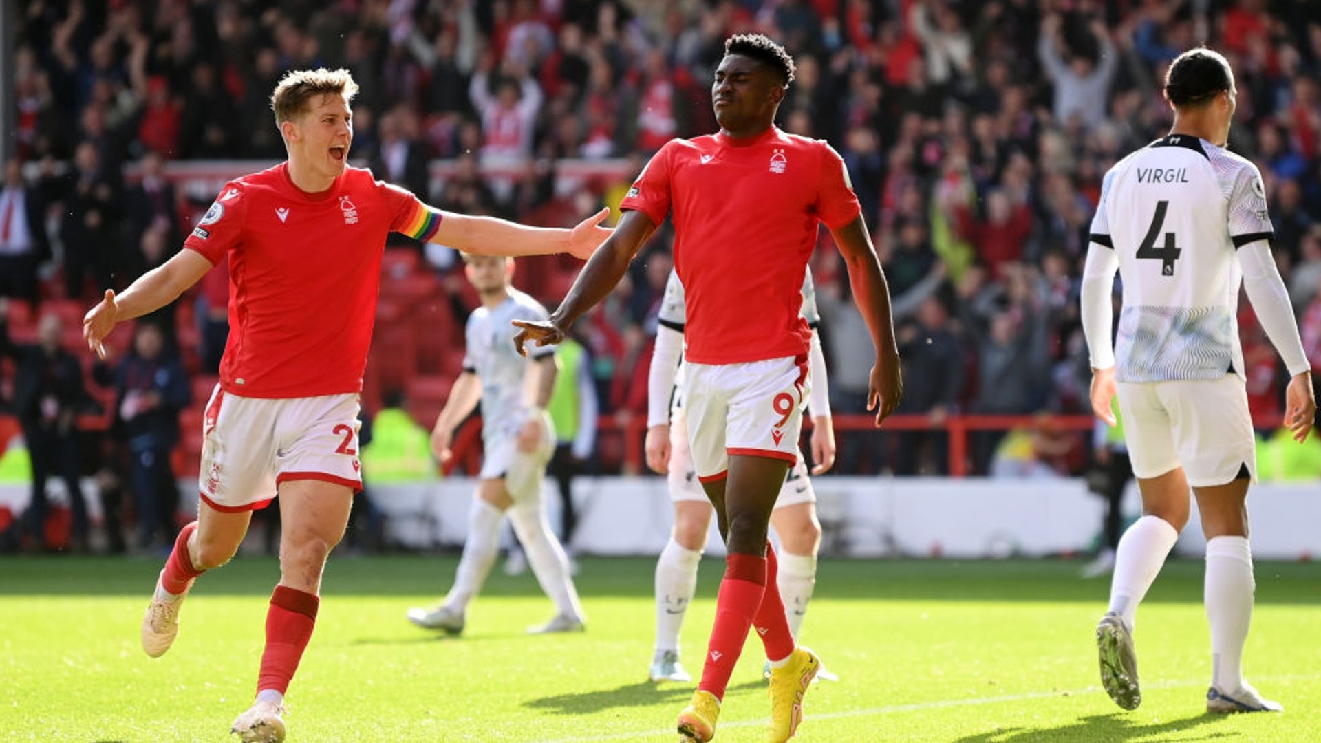 他的遠見卓 他的遠見卓